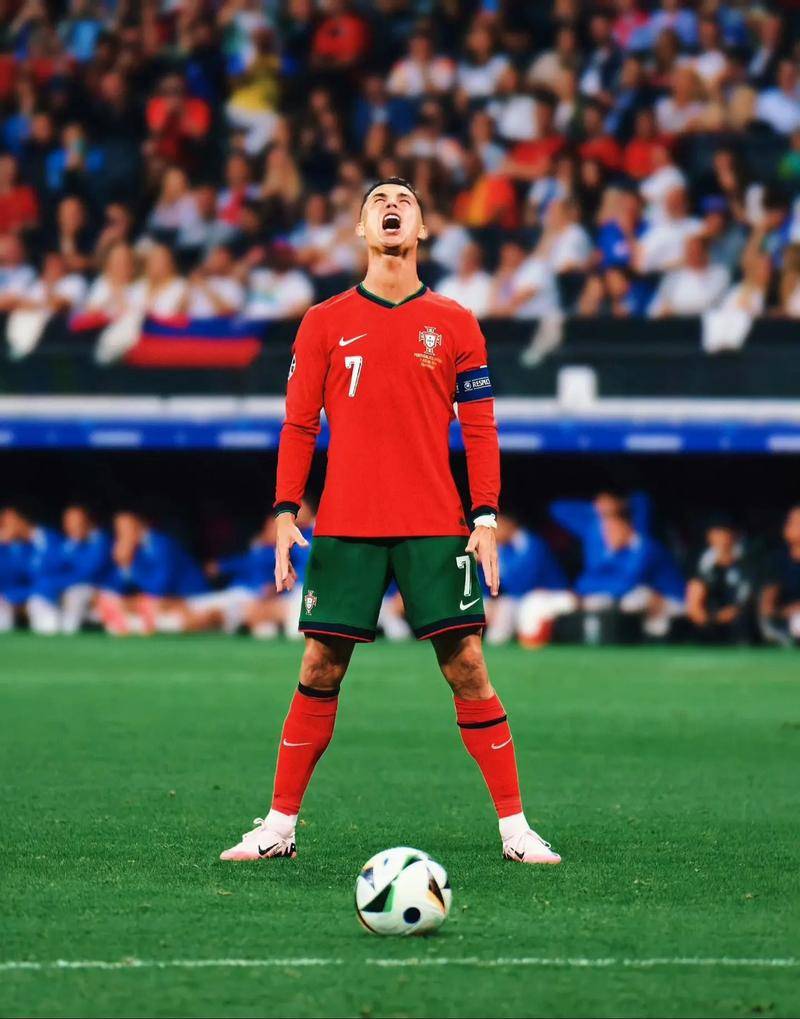 比赛没打爽？管泽元：BLG选手们吃完饭后 一起骑着共享单车去网吧