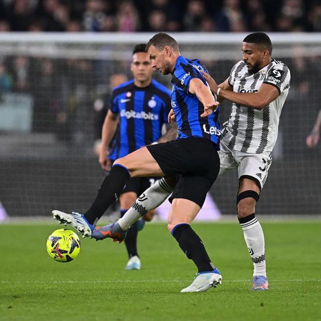 G2的新掌舵人！ huNter- 在转型为指挥角色后达到了巅峰，统计数据超越了所有其他IGL